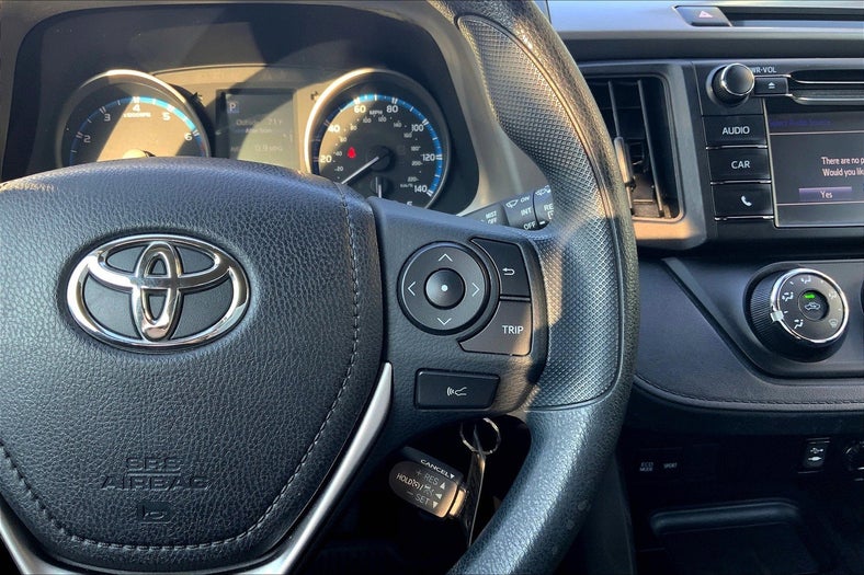 2018 Toyota RAV4 LE in Egg Harbor Township, NJ - Matt Blatt Auto Group