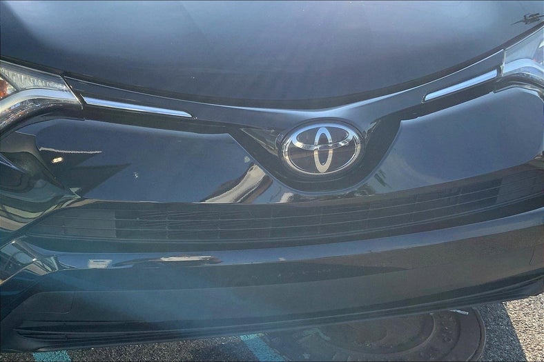 2018 Toyota RAV4 LE in Egg Harbor Township, NJ - Matt Blatt Auto Group