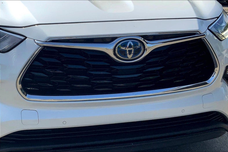 2021 Toyota Highlander Hybrid Limited in Egg Harbor Township, NJ - Matt Blatt Auto Group