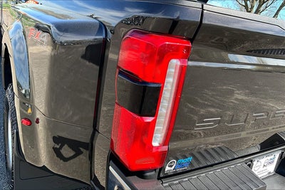 2024 Ford Super Duty F-350 DRW LARIAT