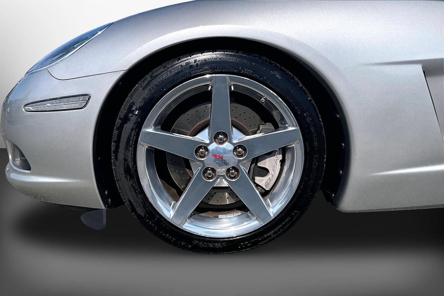 2005 Chevrolet Corvette 2dr Convertible