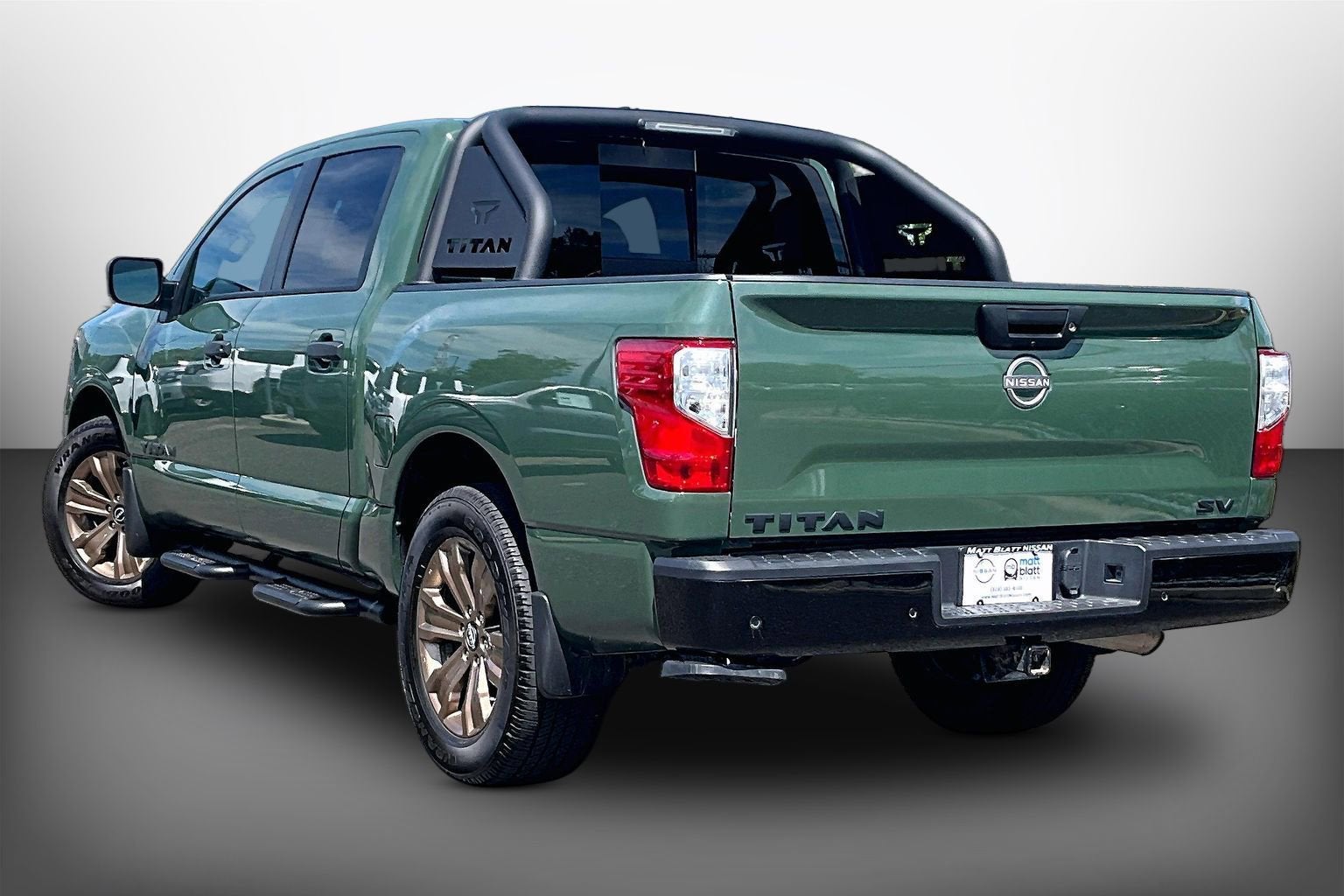 2024 Nissan Titan SV