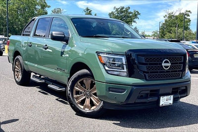 2024 Nissan Titan SV