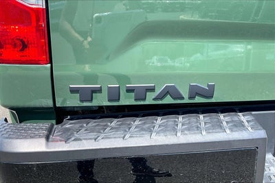 2024 Nissan Titan SV