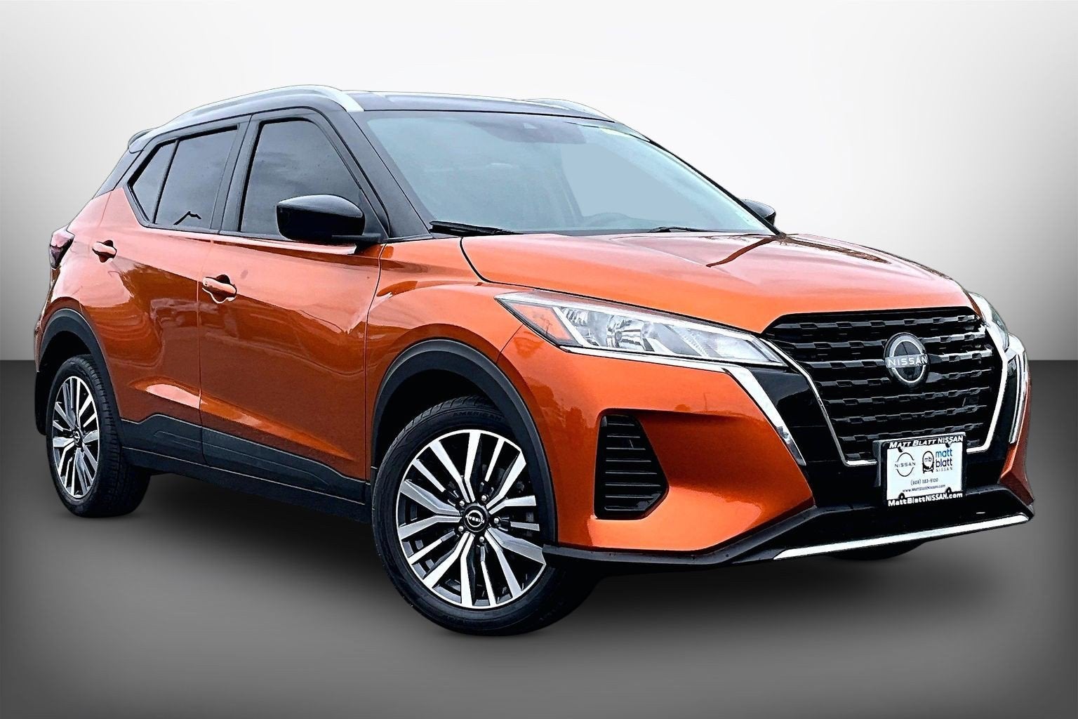 2022 Nissan Kicks SV