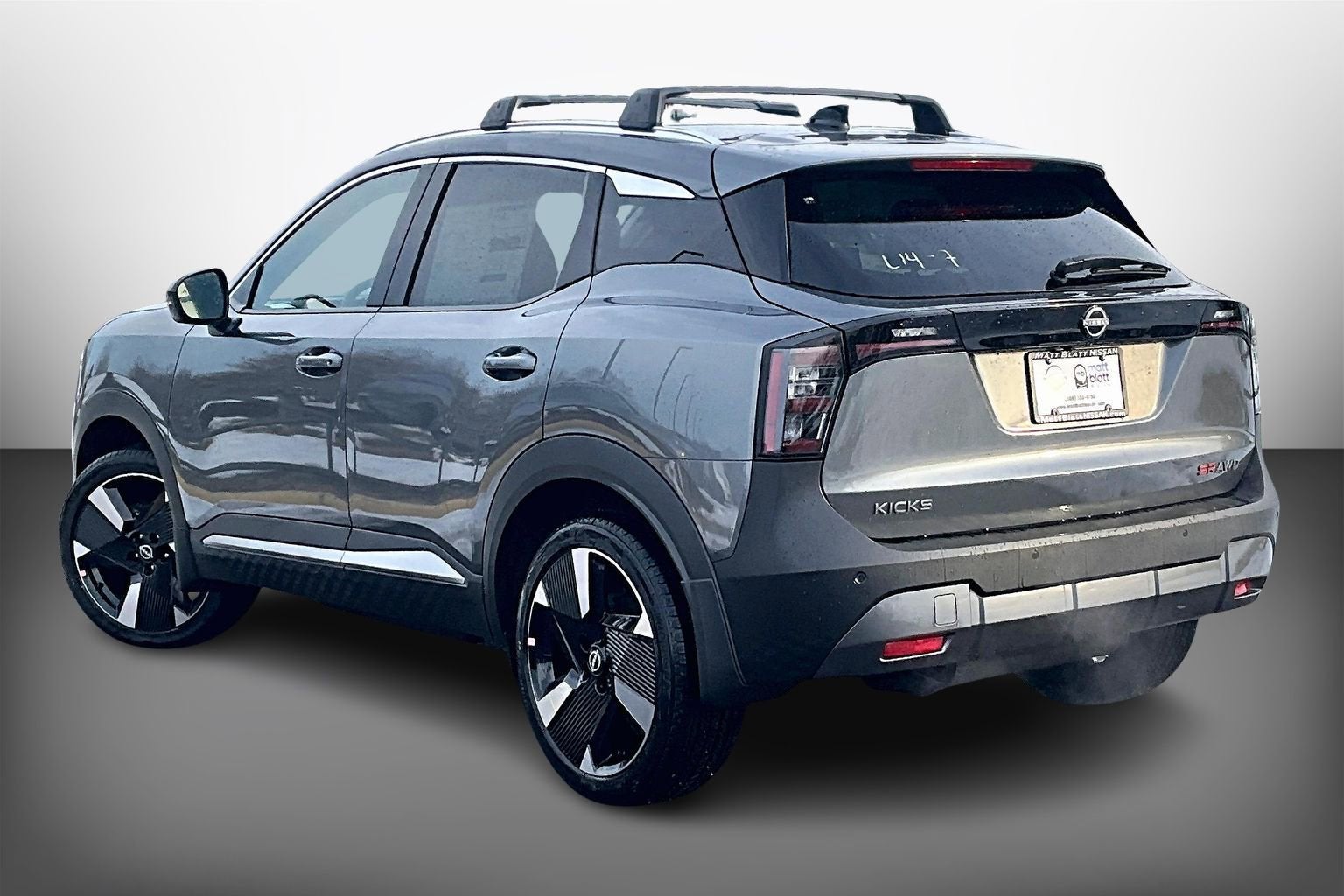 2026 Nissan Kicks SR