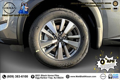 2025 Nissan Pathfinder SL