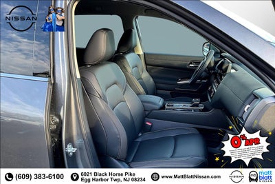 2025 Nissan Pathfinder SL