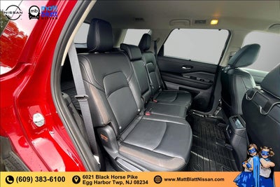 2024 Nissan Pathfinder SL