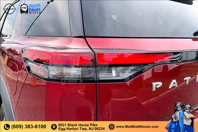 2024 Nissan Pathfinder SL
