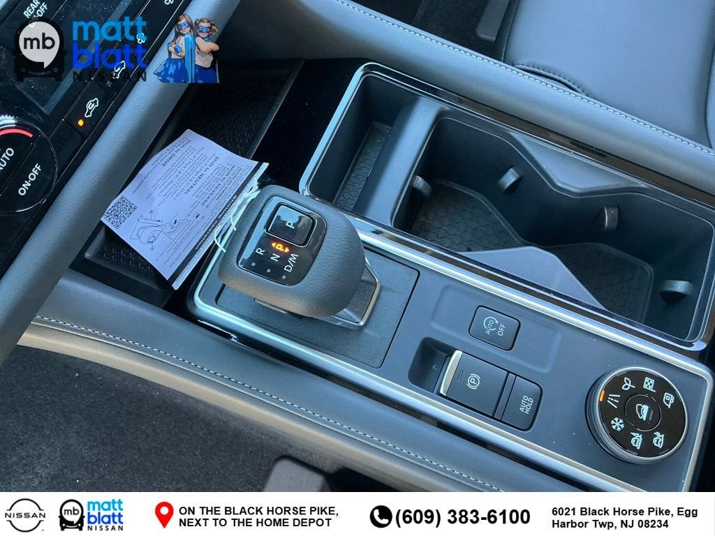 2025 Nissan Pathfinder SL