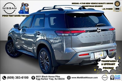 2026 Nissan Pathfinder SL