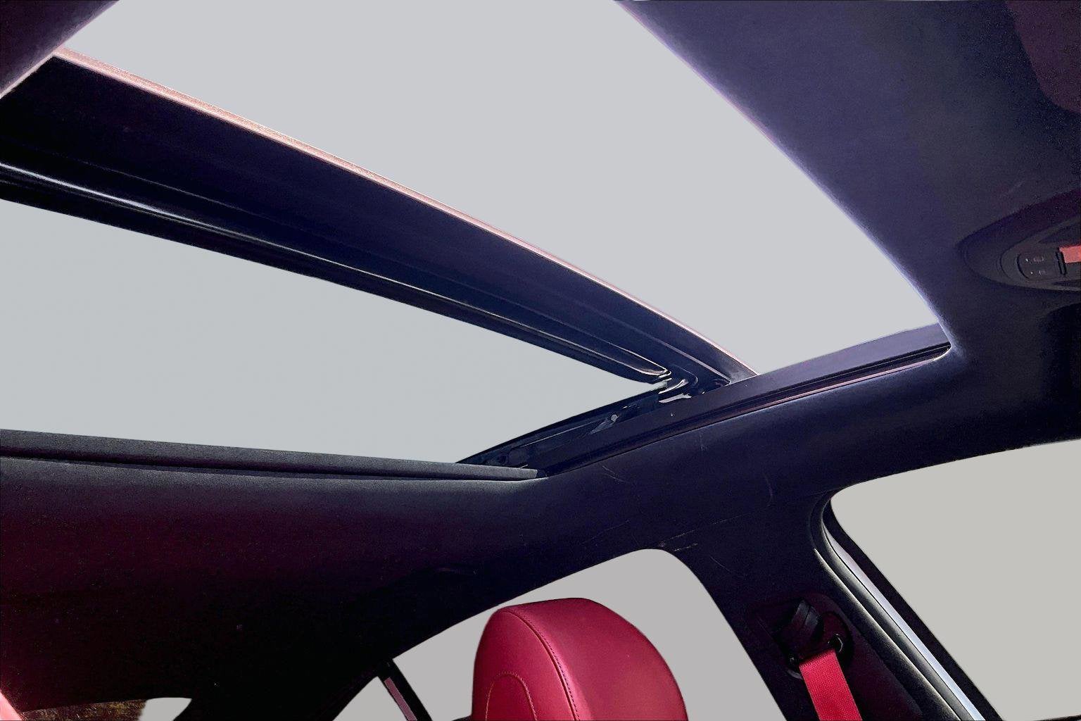 2025 Genesis G70 3.3T Sport Advanced