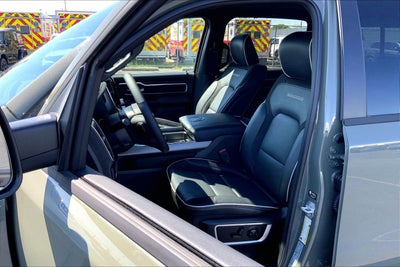 2026 RAM 1500 Laramie Crew Cab 4x4 5'7' Box