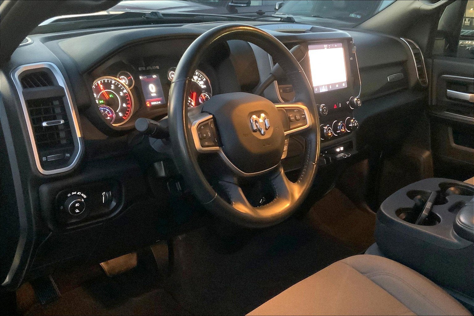 2024 RAM 2500 Big Horn Crew Cab 4x4 6'4' Box