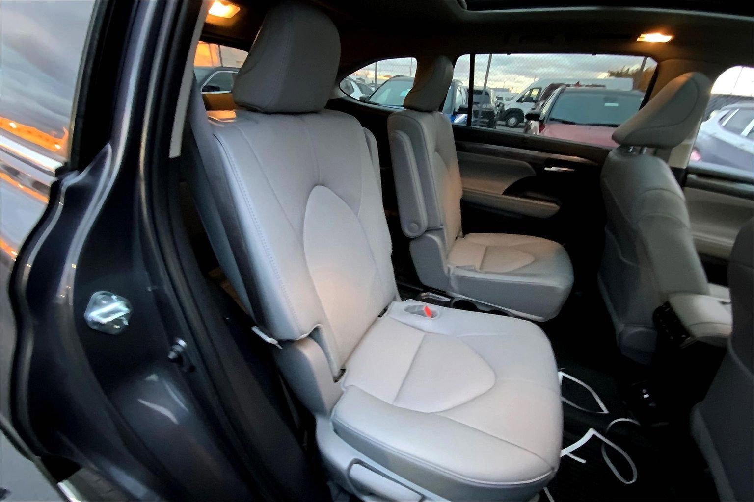 2024 Toyota Highlander Platinum