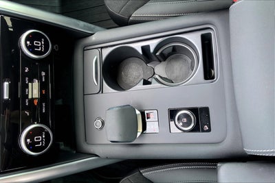 2023 Land Rover Discovery P300 S R-Dynamic