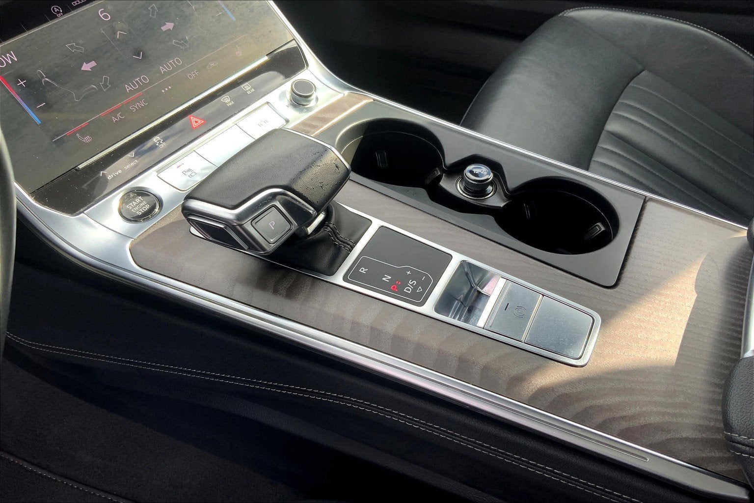 2024 Audi A6 Sedan Premium Plus 55 TFSI quattro S tronic