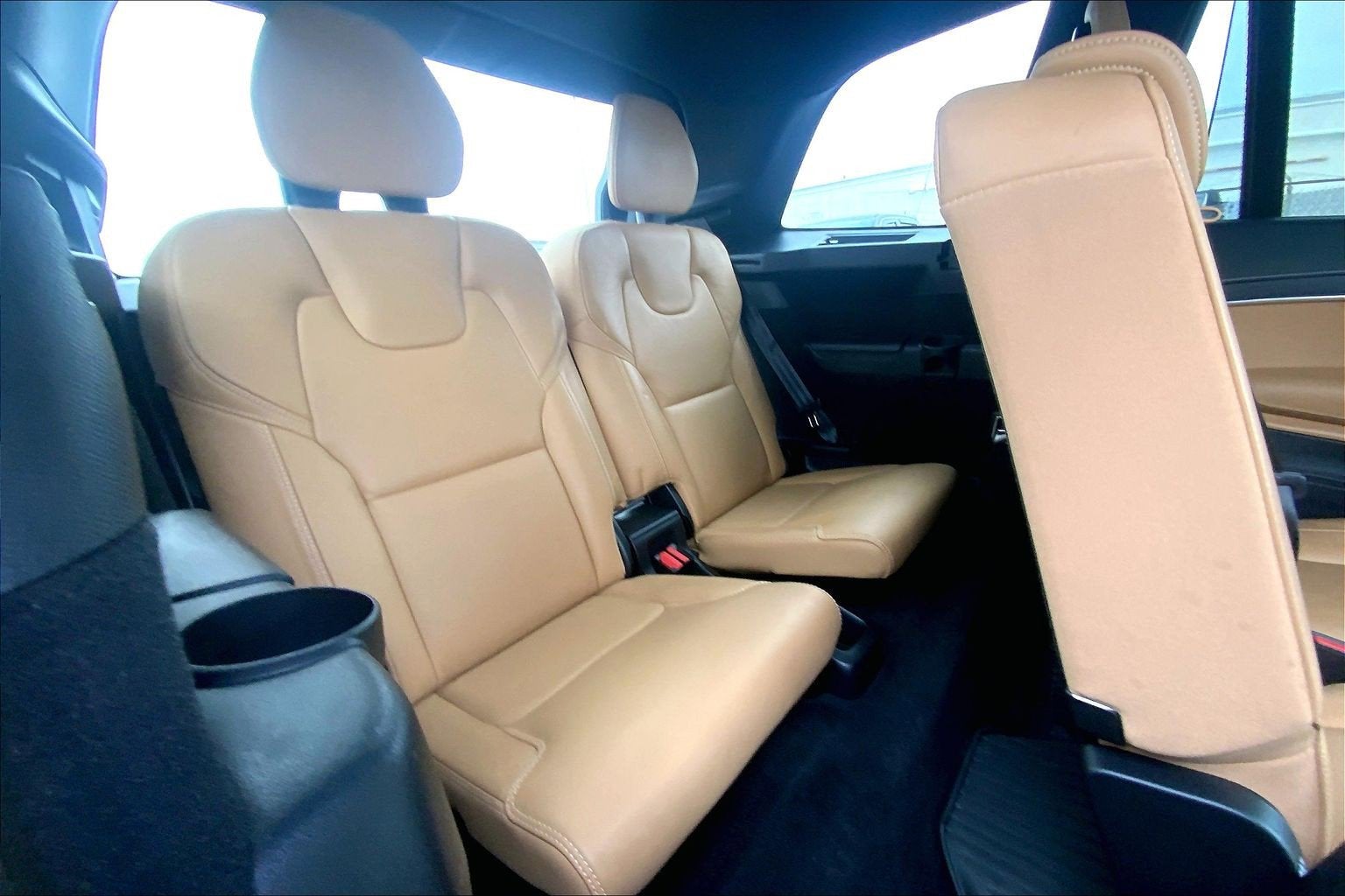 2022 Volvo XC90 T6 Inscription 7 Passenger