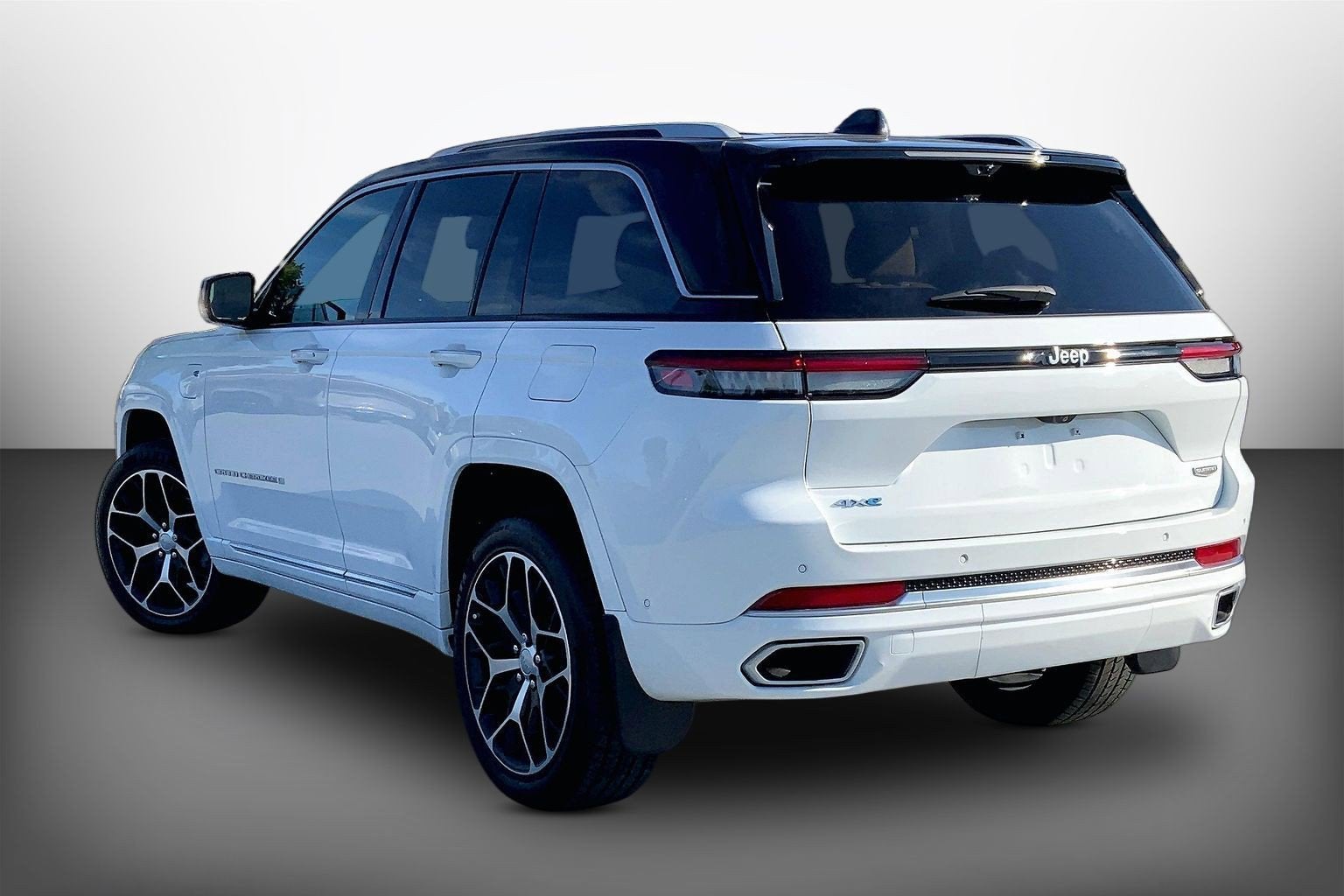 2022 Jeep Grand Cherokee 4xe Summit Reserve