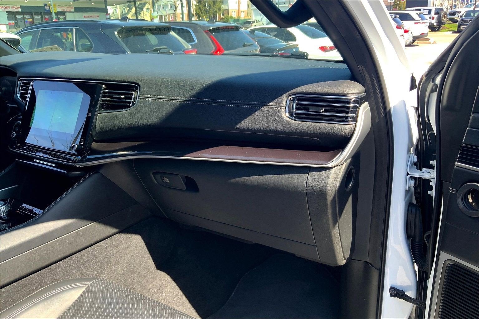 2023 Jeep Wagoneer Base