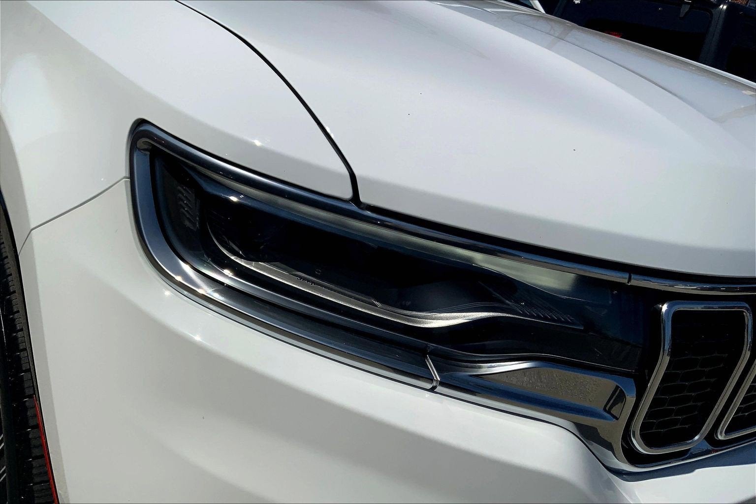 2023 Jeep Wagoneer Base