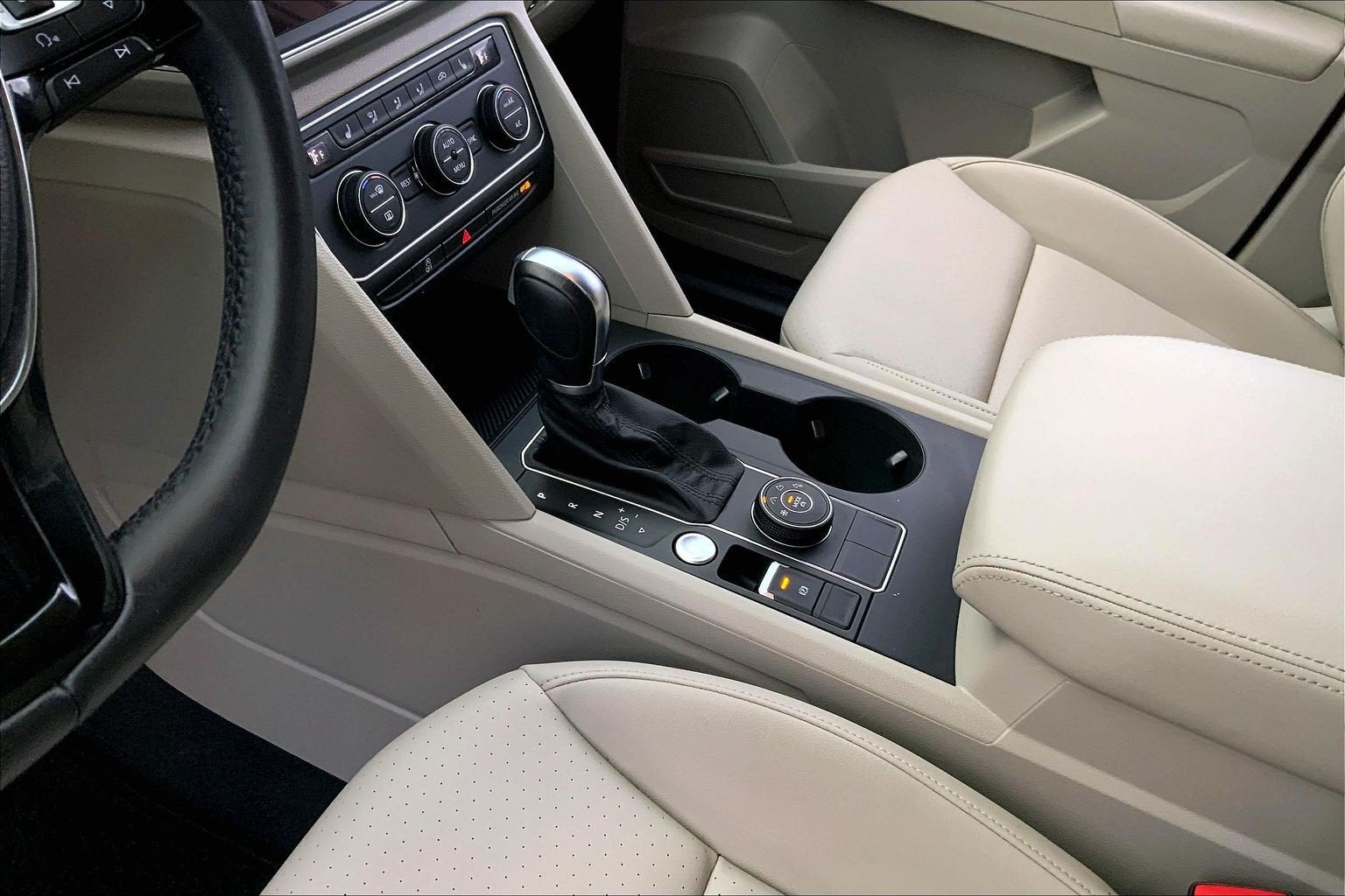 2018 Volkswagen Atlas 3.6L V6 SE w/Technology