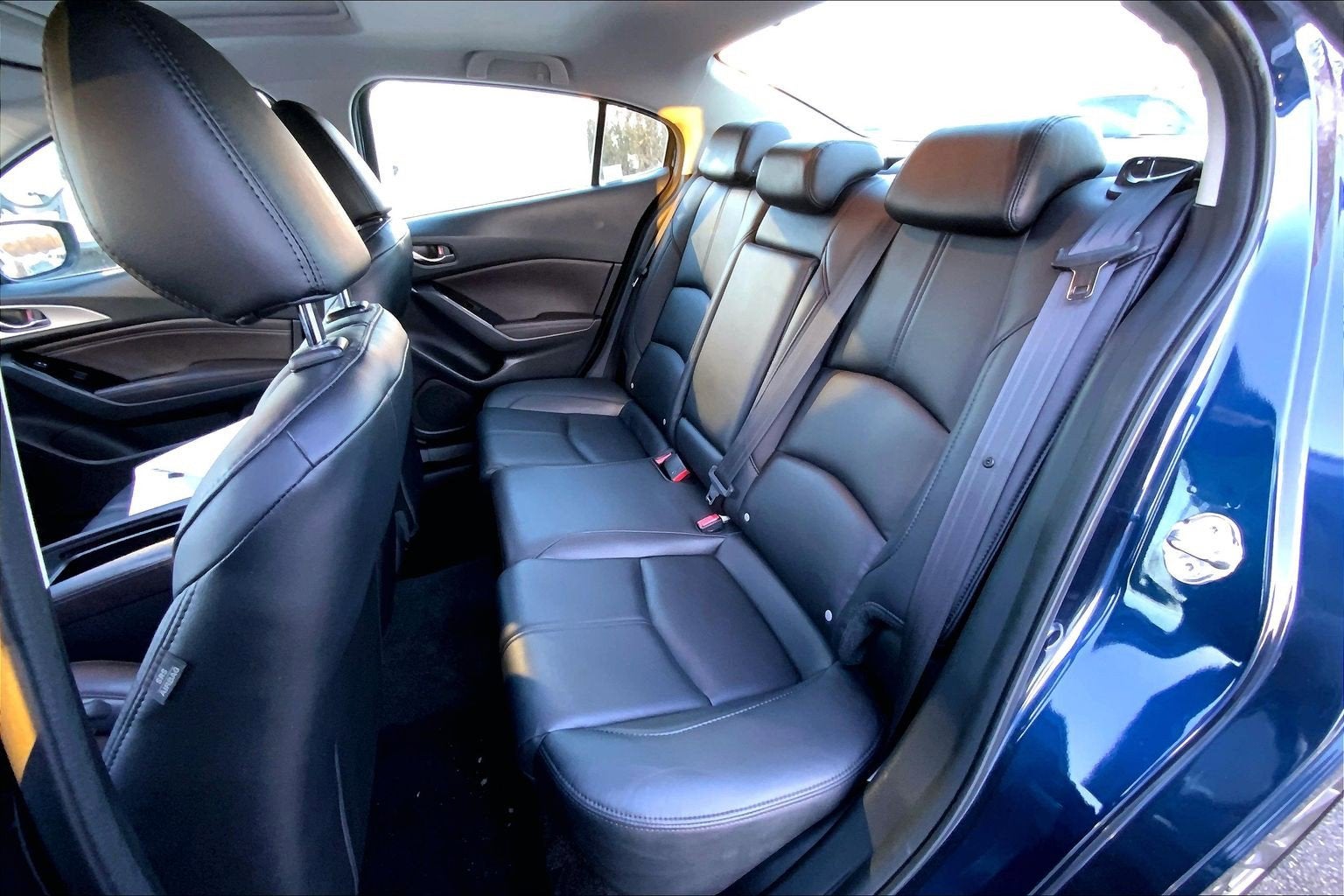 2018 Mazda Mazda3 4-Door Touring