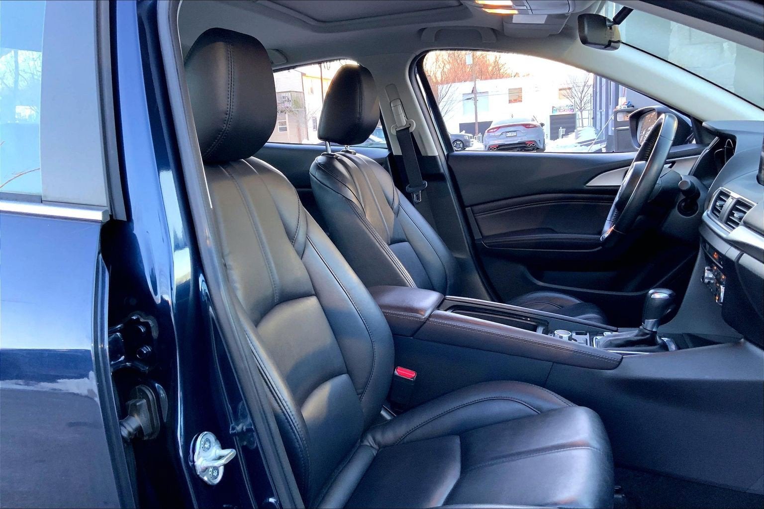 2018 Mazda Mazda3 4-Door Touring