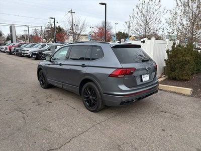 2022 Volkswagen Tiguan SE R-Line Black
