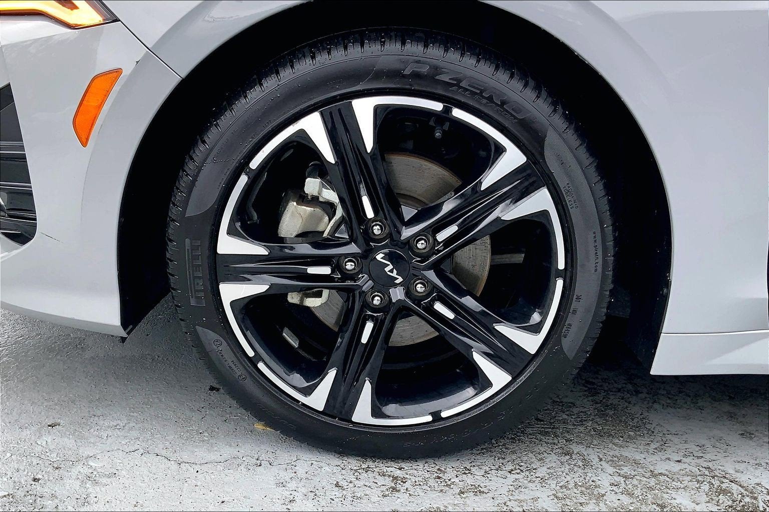 2024 Kia K5 GT-Line