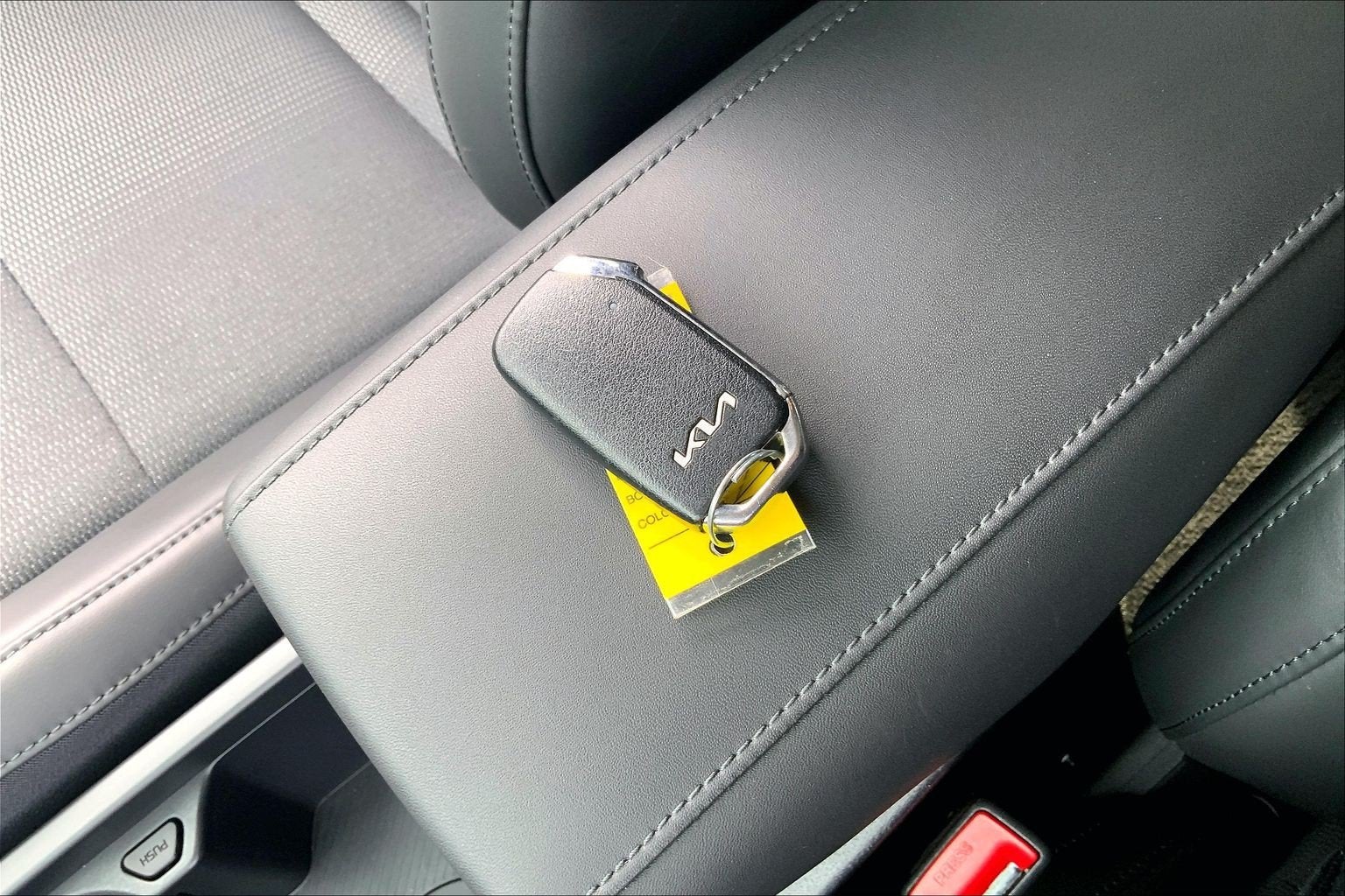 2024 Kia Niro EX