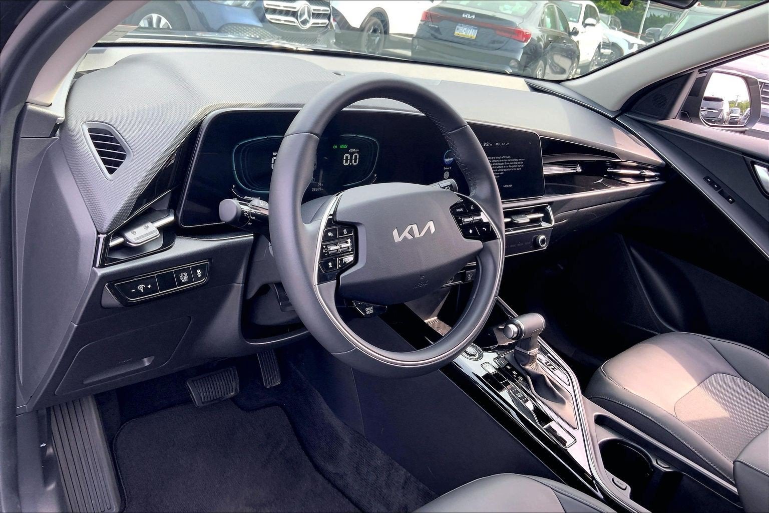 2024 Kia Niro EX