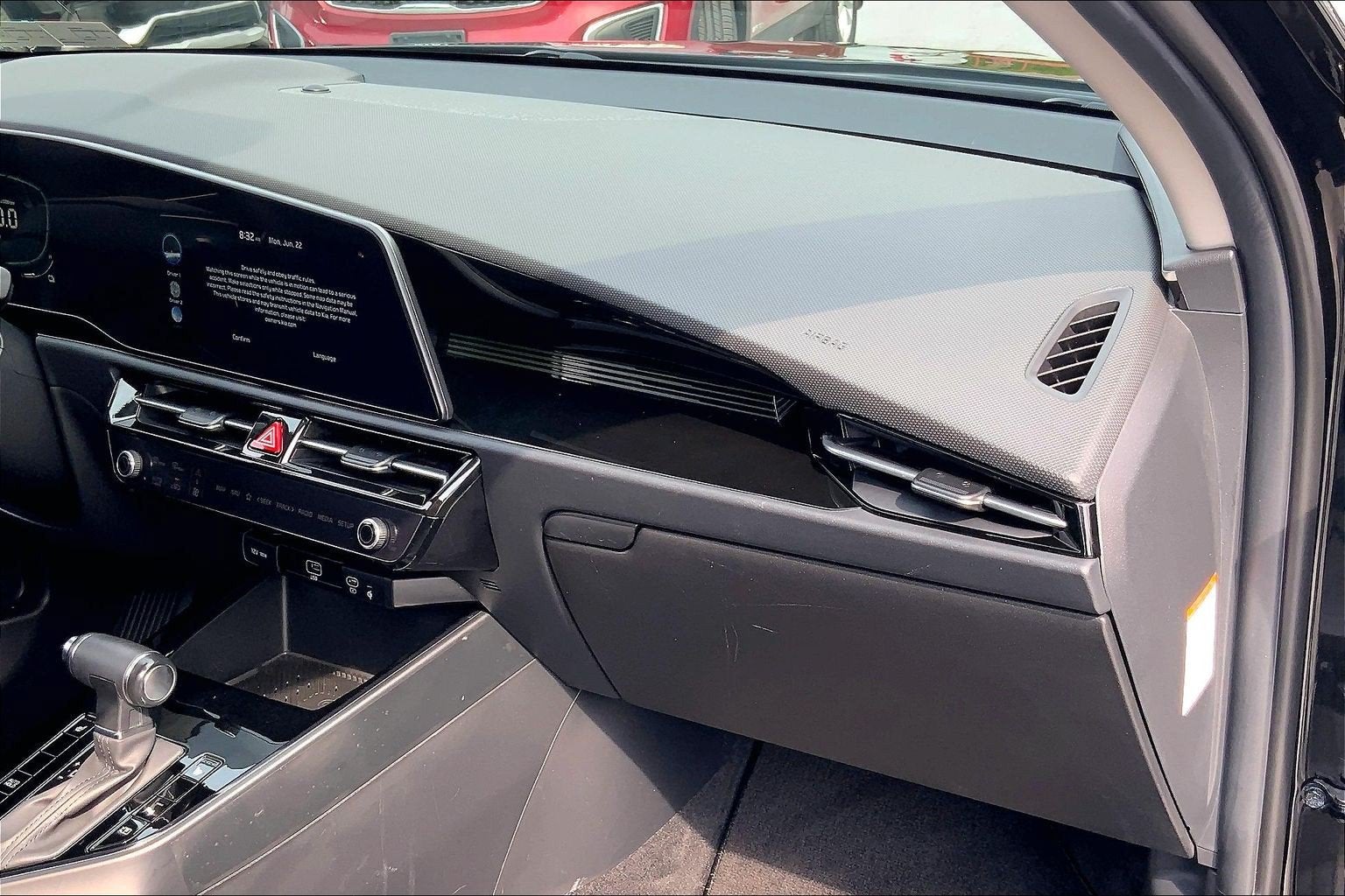 2024 Kia Niro EX
