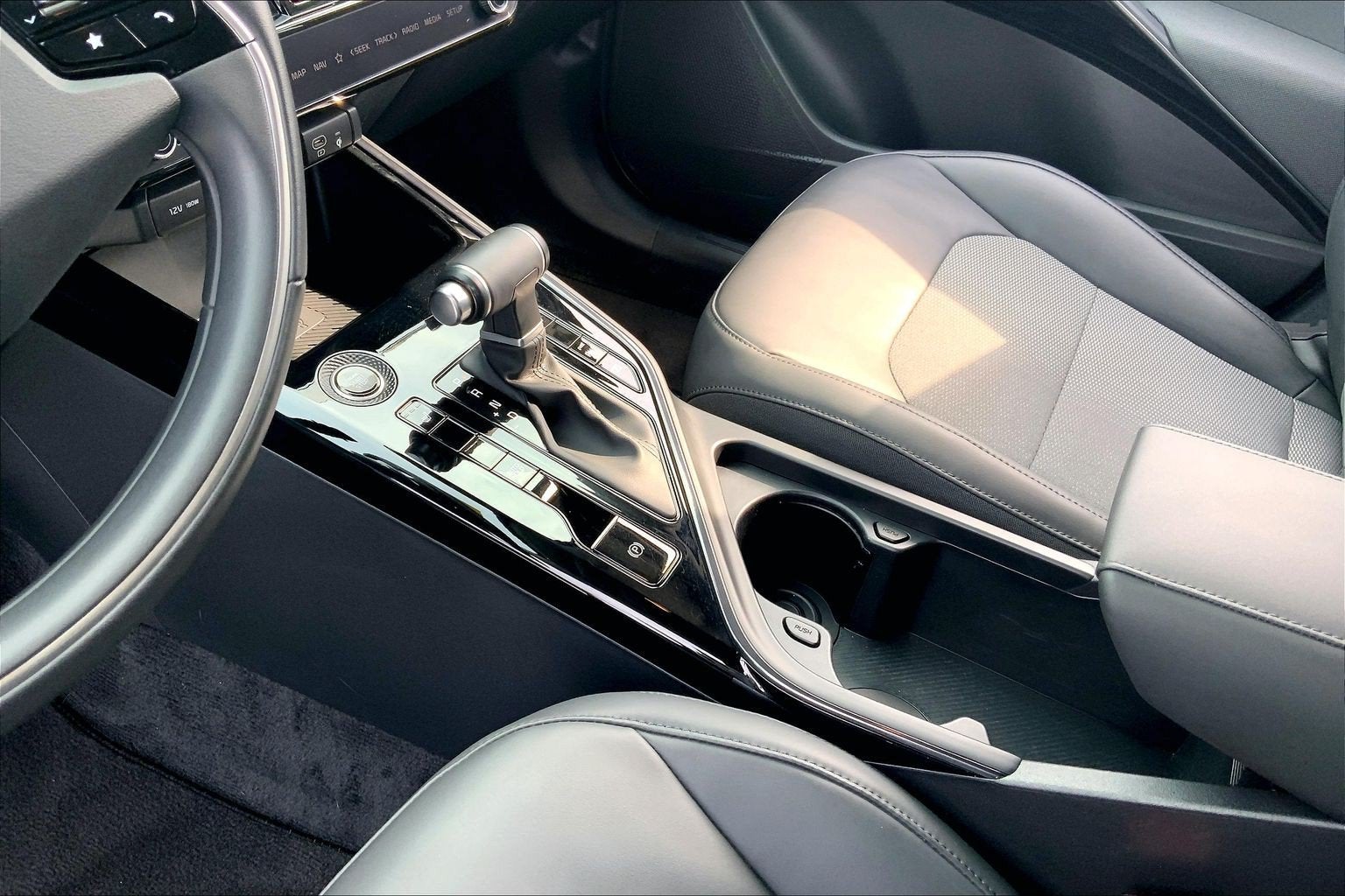 2024 Kia Niro EX