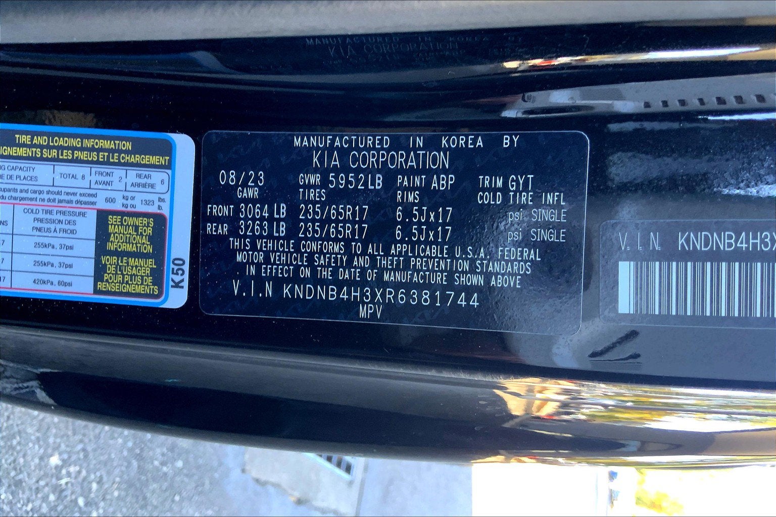 2024 Kia Carnival LX