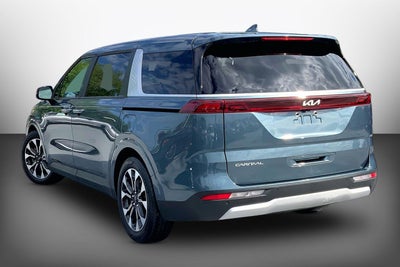 2024 Kia Carnival EX