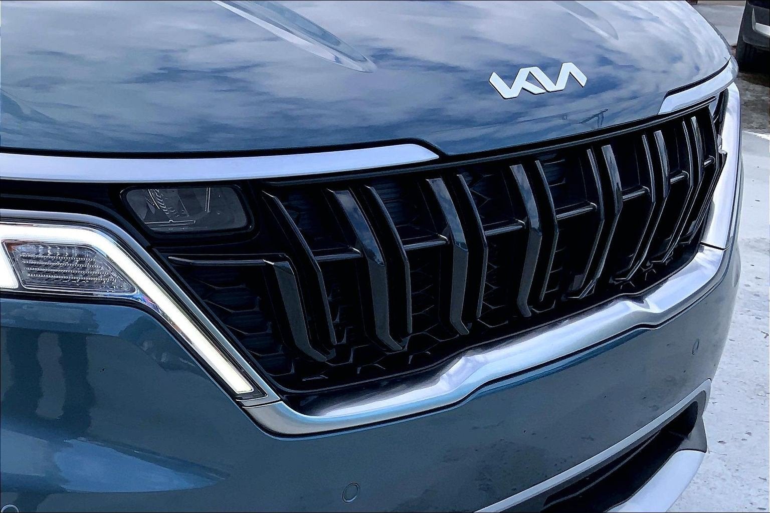 2024 Kia Carnival EX