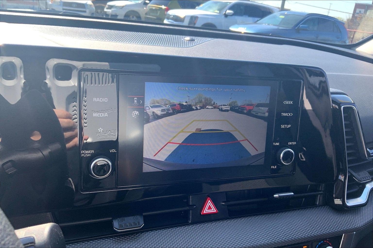 2023 Kia Sportage Hybrid LX