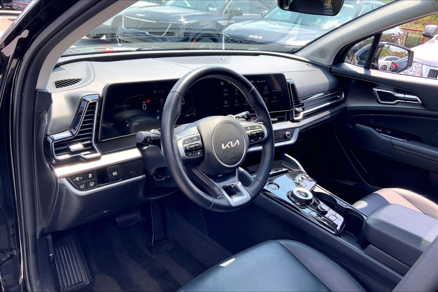 2024 Kia Sportage Hybrid EX