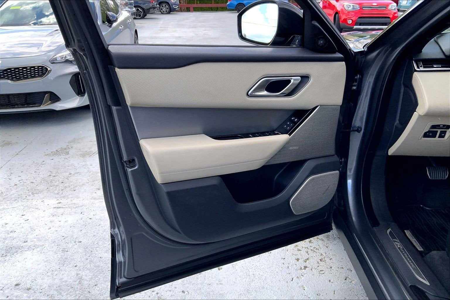 2019 Land Rover Range Rover Velar R-Dynamic SE