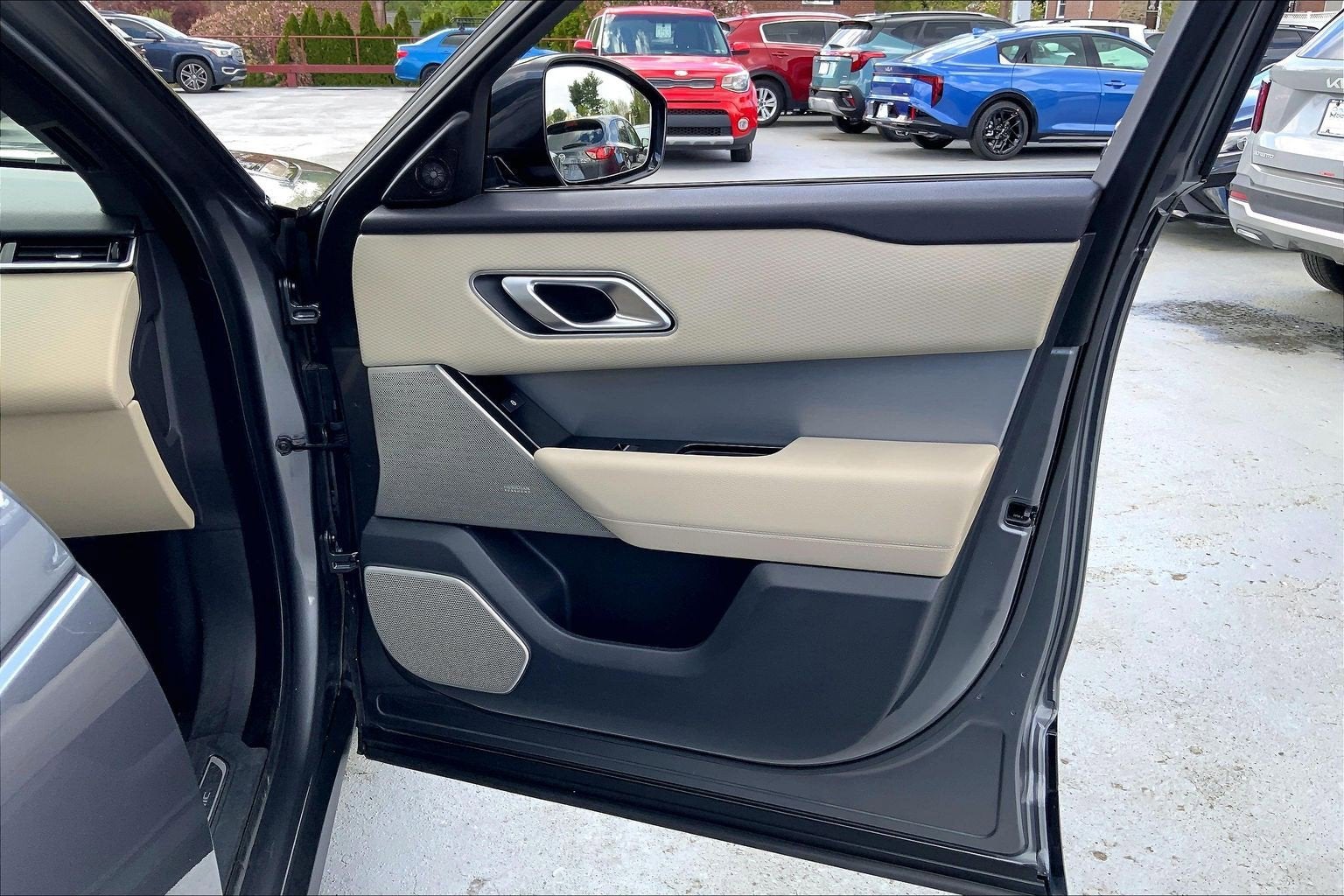 2019 Land Rover Range Rover Velar R-Dynamic SE