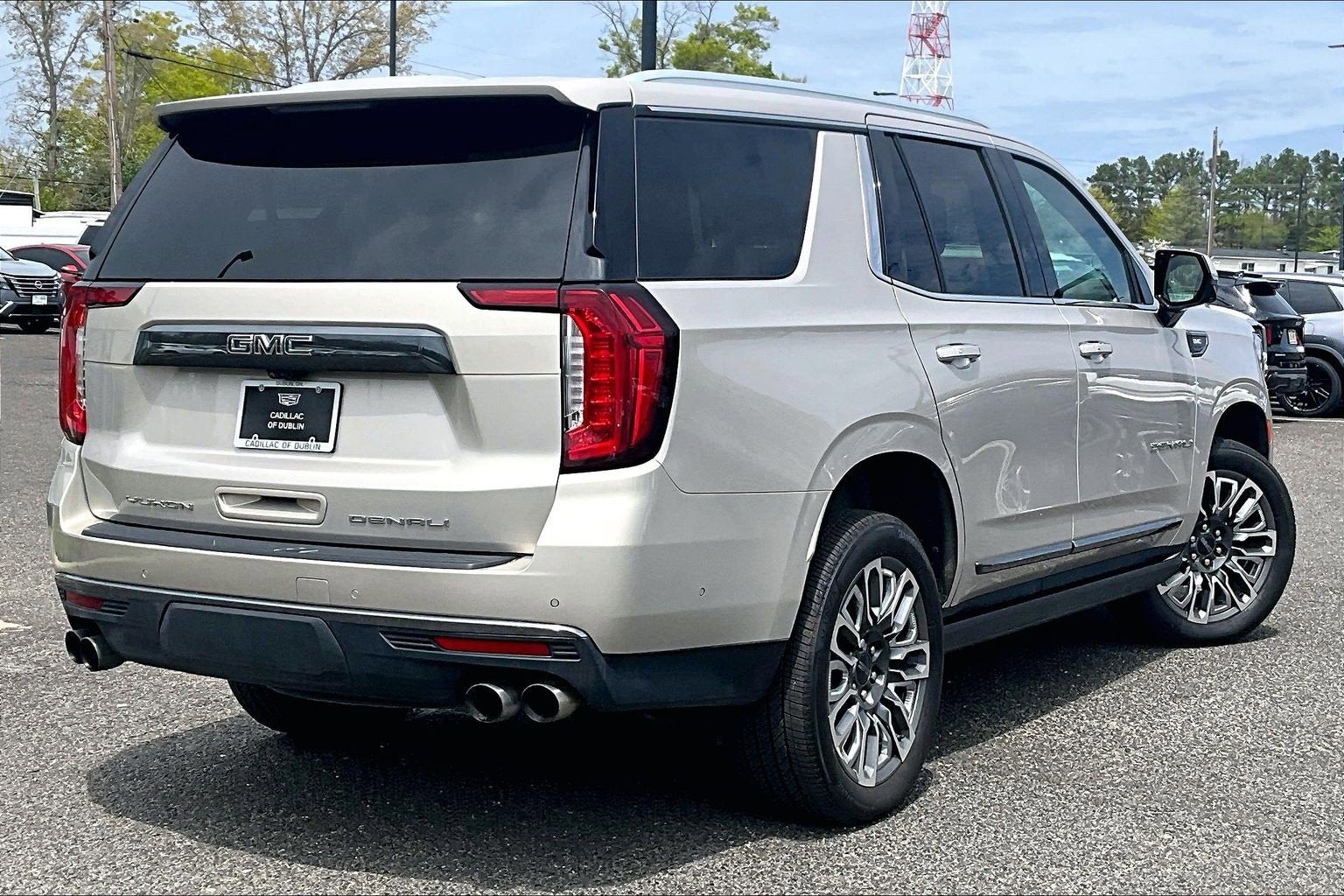 2023 GMC Yukon Denali Ultimate