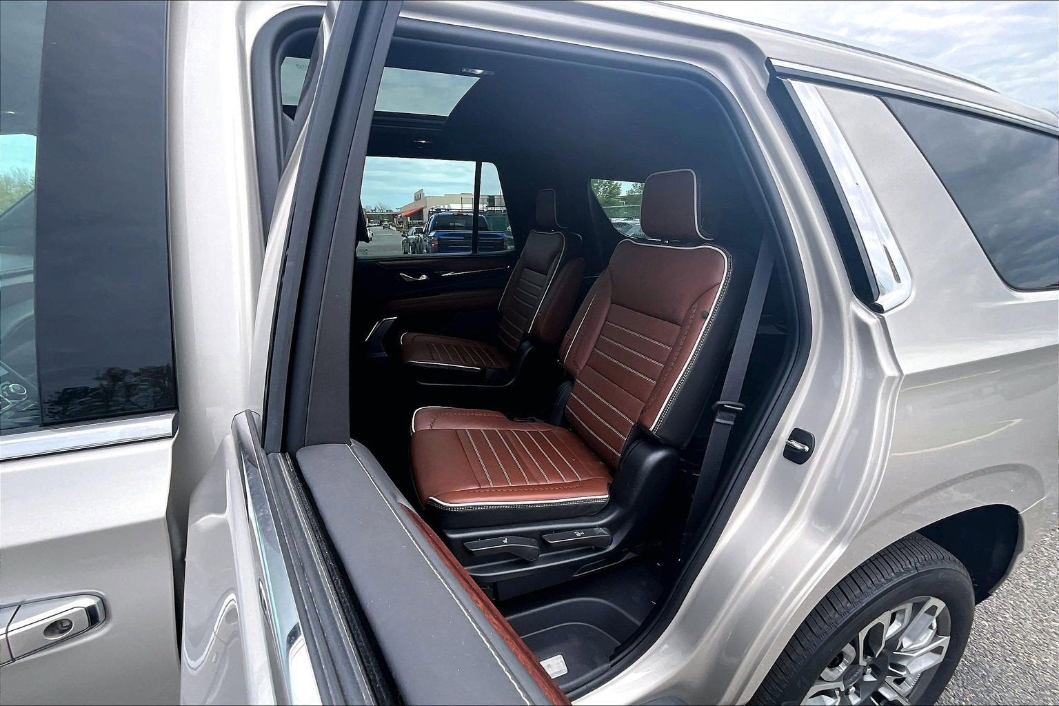 2023 GMC Yukon Denali Ultimate