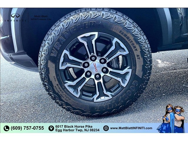 2024 GMC Canyon 4WD AT4