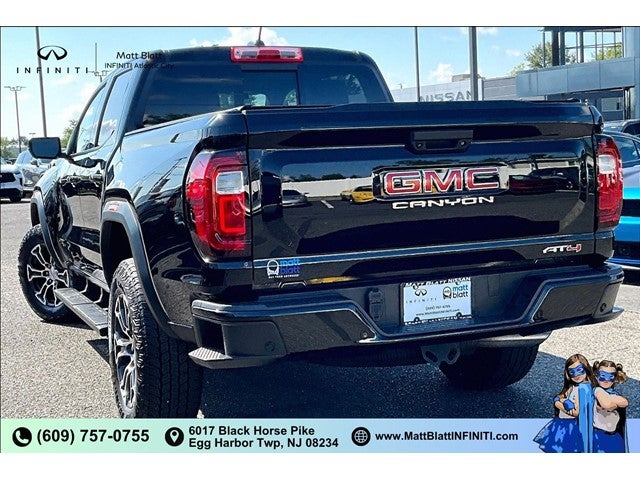 2024 GMC Canyon 4WD AT4
