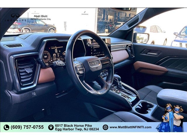 2024 GMC Canyon 4WD AT4