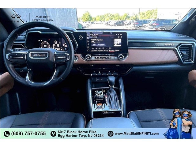 2024 GMC Canyon 4WD AT4