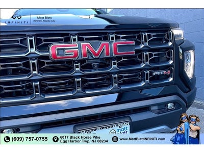2024 GMC Canyon 4WD AT4