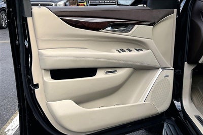 2016 Cadillac Escalade Luxury Collection